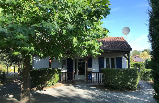 Amazing Holiday Home in Les Forges With Terrace - Photo 3