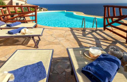 Villa Patty with infinity pool in front of the sea, parking and wifi - Foto 13