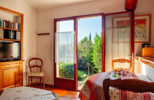 Les Oiseaux - Photo 9