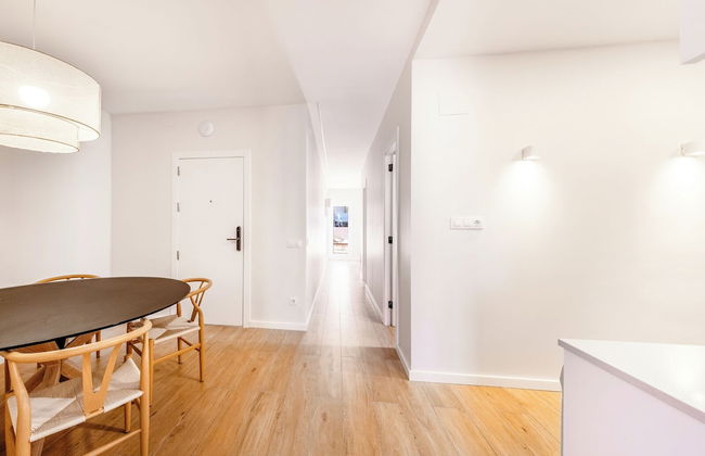 AinB Barcelona Sants Apartments - Photo 72