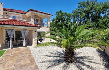 Villa Lukas&Ana s bazenom,dječjim igralištem - Photo 10