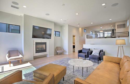 Chic San Diego Abode Rooftop Balcony and Bay Views! - Foto 1