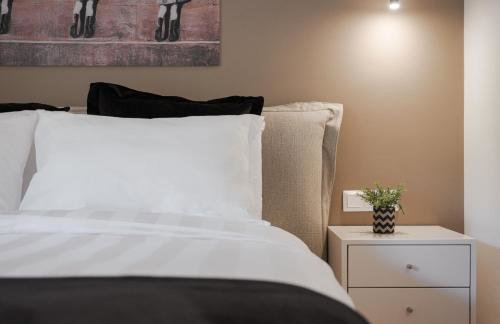 Vouliagmeni Stylish Apartment - Photo 42