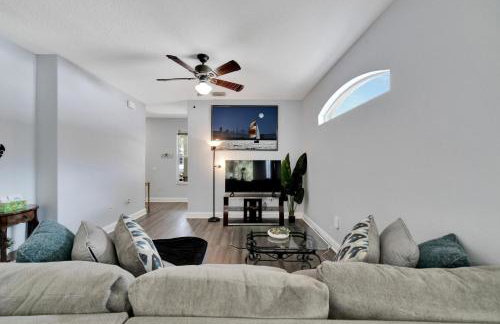 Spacious 3BR Family Home Near Sponge Docks - Foto 23