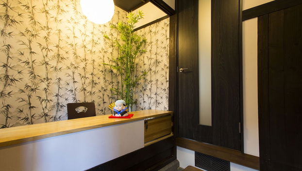 Mostrador de check-in y check-out