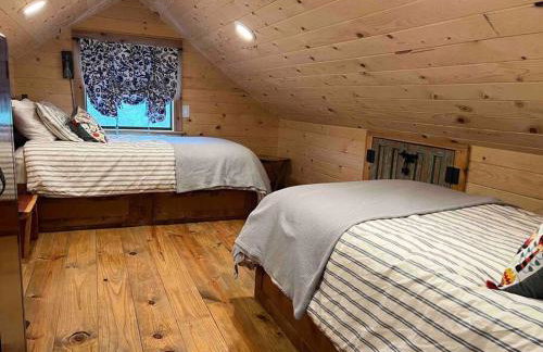 Modern Cabin with Hill Country Views - Foto 29