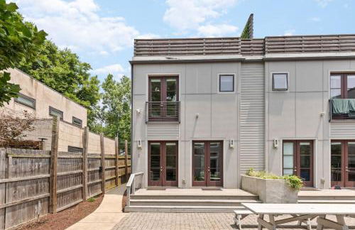 12 South Home WALK to Belmont with Deck and Patio - Foto 40