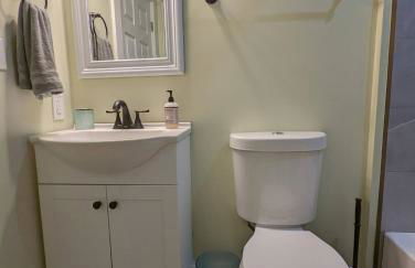 Bayside Bungalow-Updated Home Near the Bay & Beach - Foto 39