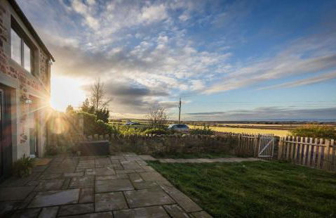 Steading conversion with amazing views - Photo 53
