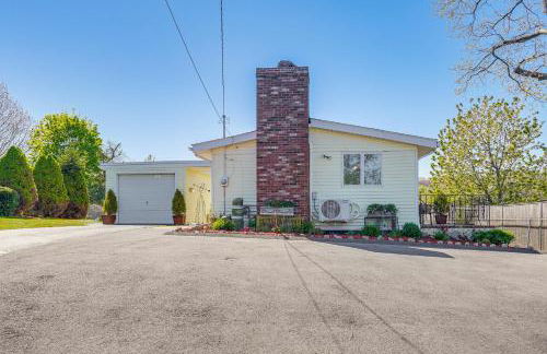 Massachusetts Abode with Deck and Grill Near Beaches! - Photo 24