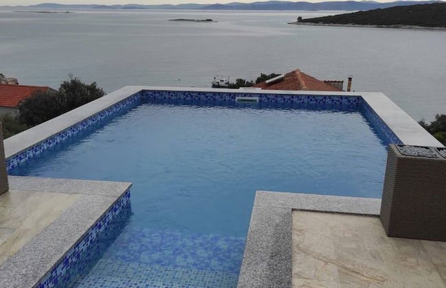 Spacious Robinson House Iris With Pool - Foto 25