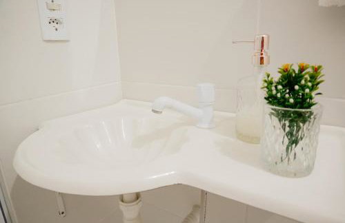 Studio à 400m mar,cozinha completa, wi-fi 95mbs ideal para casais - Foto 22