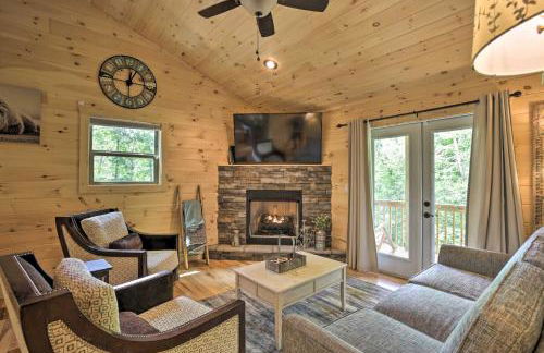 Private Hot Tub and EV Charger Cozy Murphy Cabin! - Foto 1