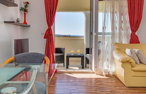 Apartman Strmota s bazenom i jakuzijem - Foto 36