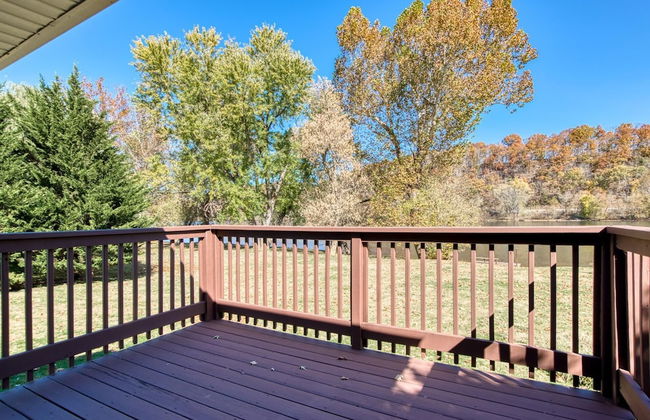 New River 3BR - Fishing, Kayaking, Hot tub, VT Game Weekends - Photo 39