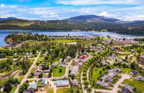 Schweitzer Dover Bay – Ski Lake Dine - Foto 1