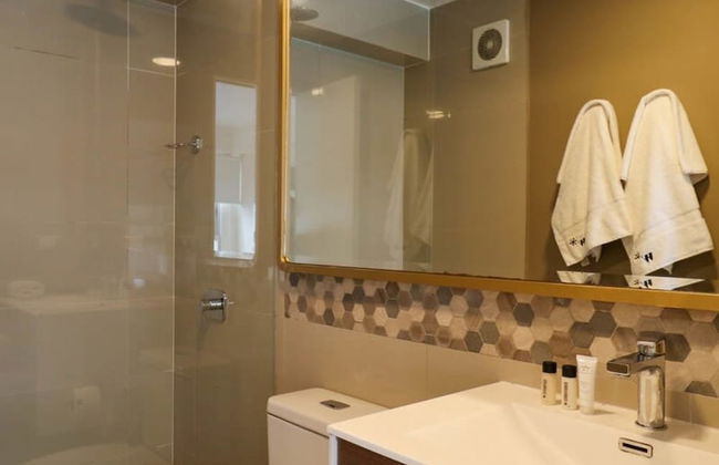 w Great 1BR With Balcony in Luxurious Building - Foto 16