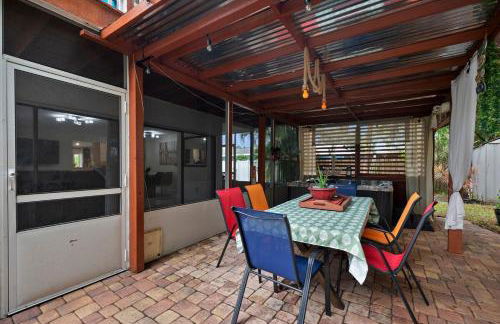 Chic 4BR Home Hot Tub Game Room - Foto 37