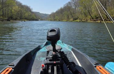 Riverfront Little Red Cabin, Hot Tub, World-class Trout Fishing, Views & Boat Access - Photo 55