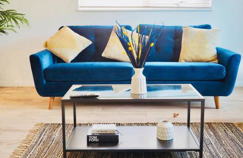 Spacious 3 bedroom Home w Parking in Farnborough - Foto 13