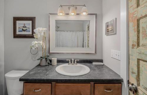 Shelburne Bay Retreat Modern 3BR Lakefront Views - Foto 19