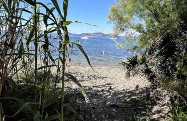 La Madrague Waterfront Cottage - Foto 3