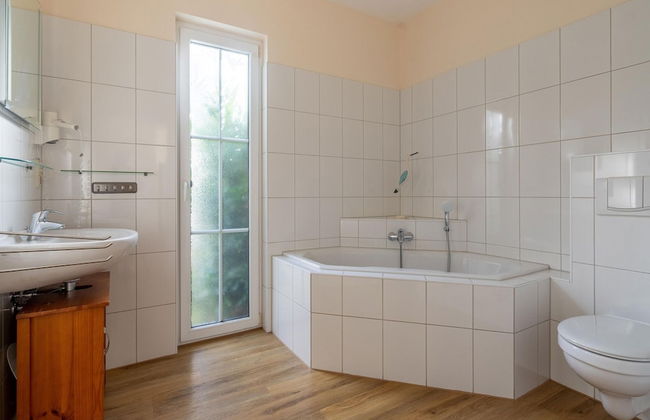 Holiday Flat in Bastorf With its own Garden - Foto 16