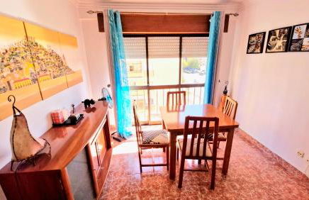 Enjoy Lisbon Cascais Sintra 1200 metres to metro blue line Sintra Rail line Free Parking - Foto 10