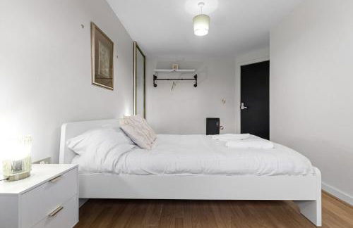 Elegant 2-Bed with Traditional Touches - Foto 13