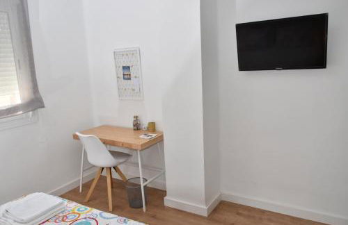 Spectacular Apartment 8 pax/4 rooms & Free Parking - Photo 16