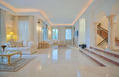 El Rosario large villa w heated pool - Foto 37