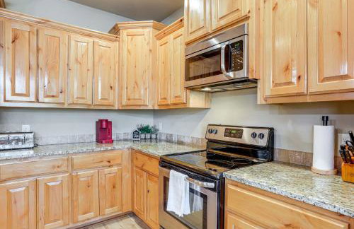 Fish the White River! Sleek Family Home in Flippin - Foto 7