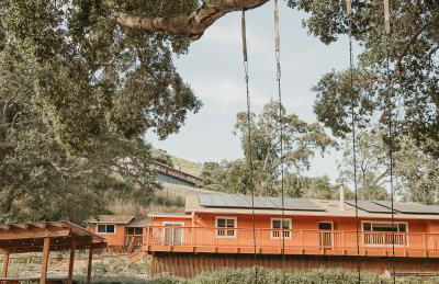 Serene Vineyard Chateau with Pool, Hot Tub, BBQ - Foto 71