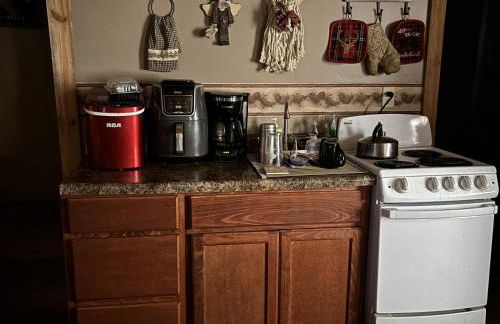 1 Bed Studio Cabin in the Woods with Kitchen - Foto 3