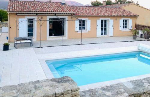 Jolie maison de 110 m 2, pour 6 personnes, au calme, avec piscine - Foto 1