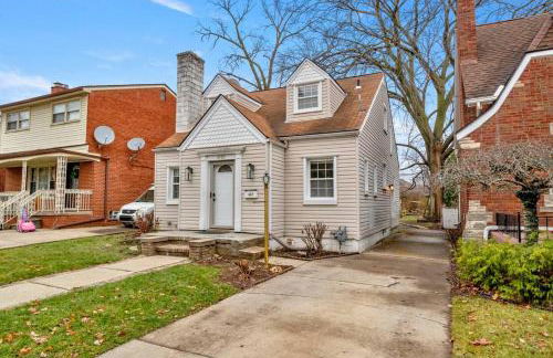 4 Bedroom 2 Bath Middle of it all Sleeps 8 - Foto 2