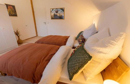 Gaul Lodge - für bis zu 8 Gäste, inkl Königscard, 4 Schlafzimmer, 2 Bäder, große Küche, gratis Parken & WLAN, Self Check-in - Foto 19