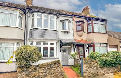 Welcome to Northview House Stylish 4 Bedroom Home in Southend by Jesswood Properties Contractors Corporates Relocation Stays Long Stays Welcome - Foto 5