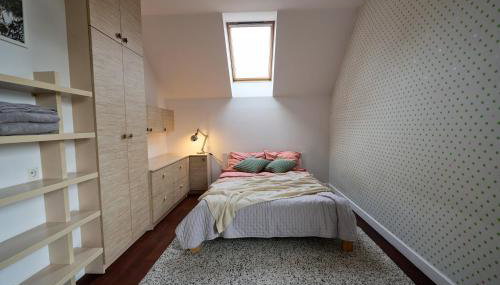 Bright 4 bedroom House with living room and work place Warsaw - Foto 3