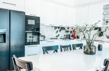 Aphrodite's Villa - Photo 17