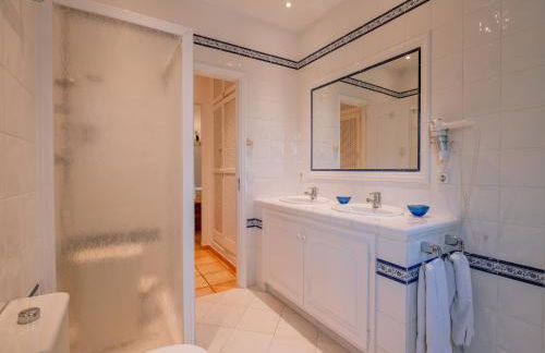 Luxurious, Detached Villa With Swimming Pool 10 Persons - Foto 37