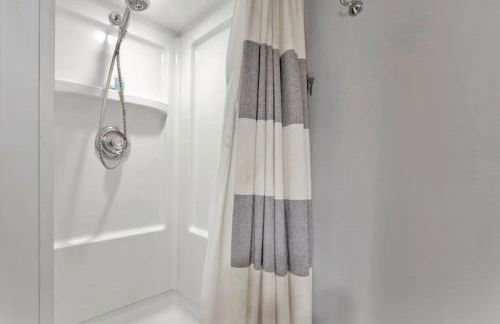 Housepitality - Harrison Mansion - Great Location - Photo 43