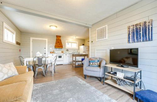 Walk to Lake and Trails Cape Fair Retreat with Grill! - Foto 7