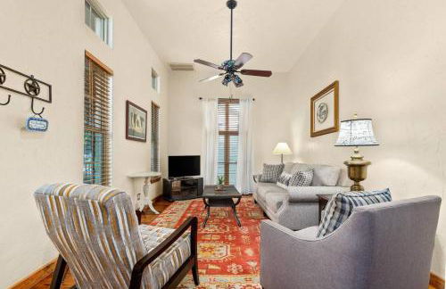 #24 at Gruene Silo Inn - Foto 3