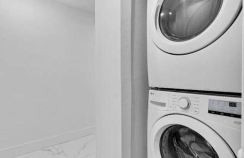 25893 Sw 144 CT · 3 Bed 2.5 Bath Townhome Rooftop 1 Parking Spot - Foto 12