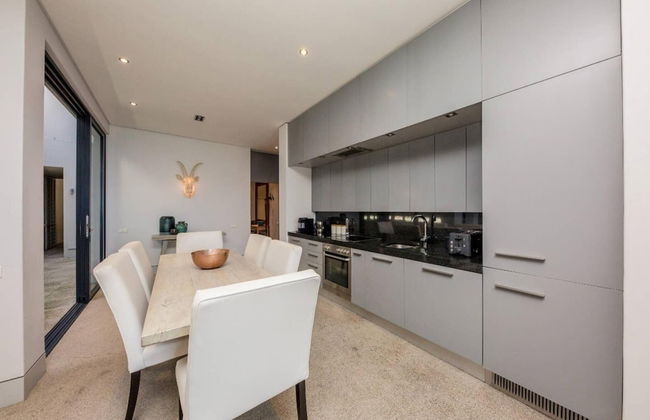 Spacious Holiday Apartment With Pool in Trendy De Waterkant Loader Apartment - Foto 2