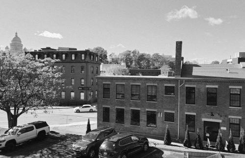 Jennifer's Riverfront Loft State House Views - Foto 30