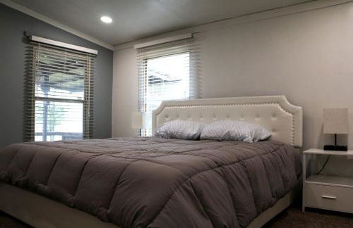 Charming Cabin with Private Dock on Lake for Lovely Family Glamping Near Oklahoma City - Foto 21