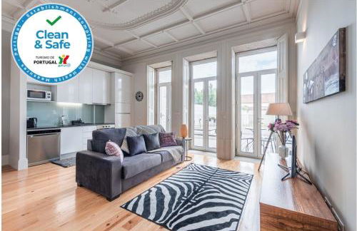 GuestReady - Seaside getaway in Porto - Photo 1