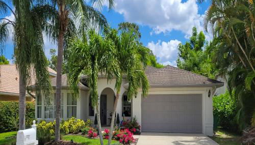 Resort Community Escape Naples Home 5 Mi to Beach - Photo 1